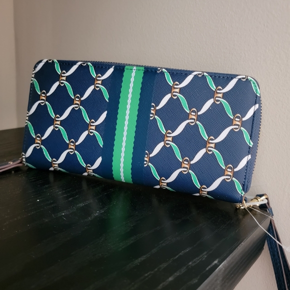 Wallet - Picture 2 of 5